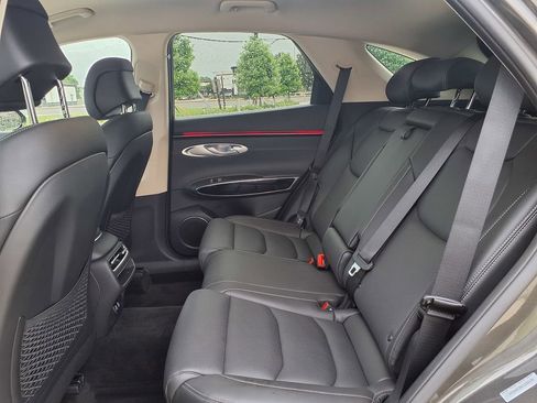 Used 2026 Genesis GV70 2.5T AWD/4WD image 16