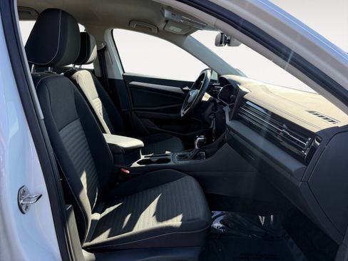 Certified 2025 Volkswagen Jetta S FWD image 19