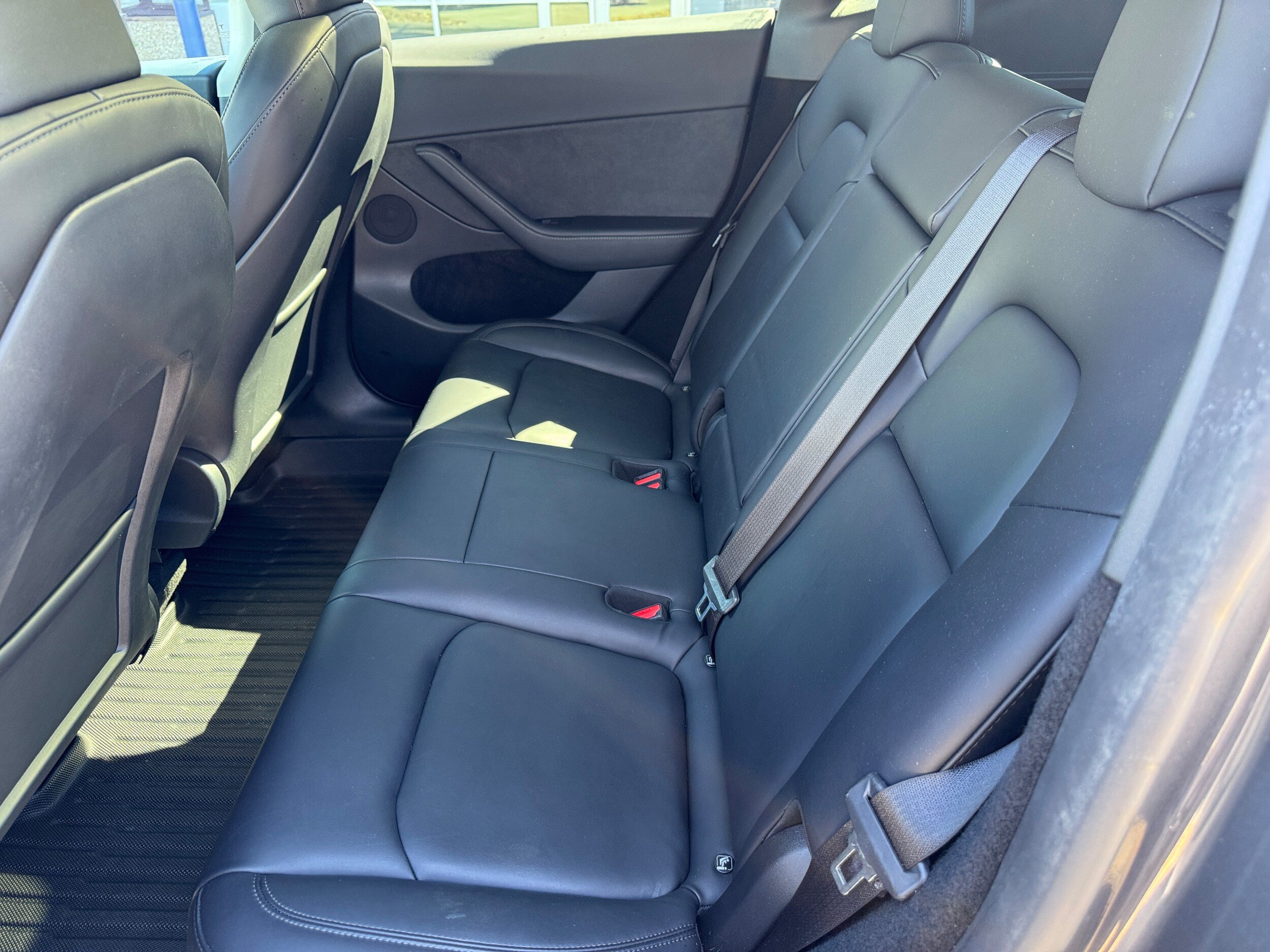 Used 2023 Tesla Model Y Performance AWD/4WD image 13