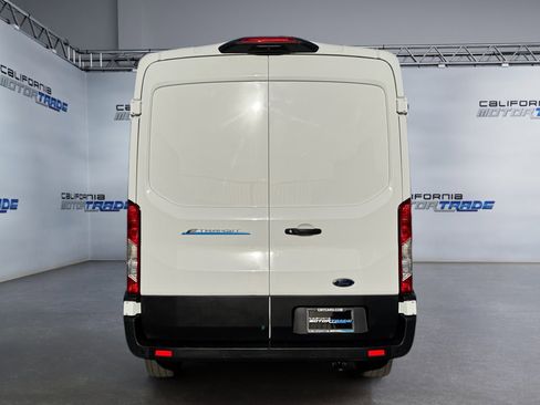 Used 2023 Ford E-Transit Medium Roof image 6