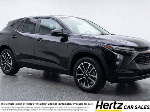 Used 2025 Chevrolet TrailBlazer LT image 1