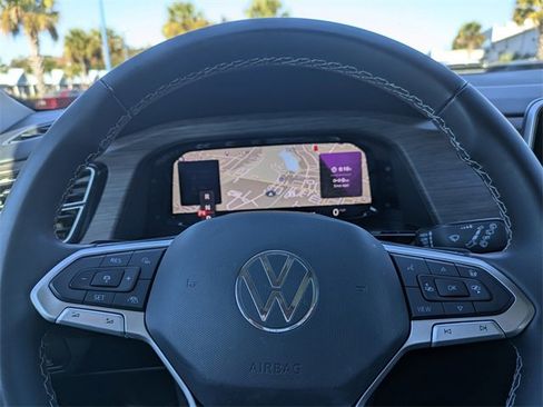Certified 2024 Volkswagen Atlas SEL image 32