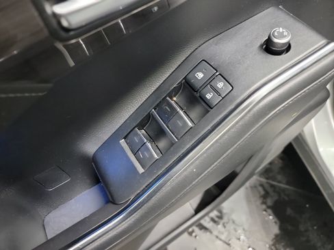 Used 2020 Toyota Highlander Platinum image 14