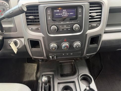 Used 2014 RAM 2500 Tradesman w/ Chrome Appearance Group AWD/4WD image 14