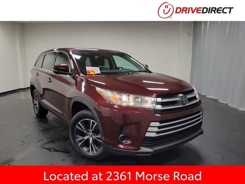 Used 2019 Toyota Highlander LE image 1