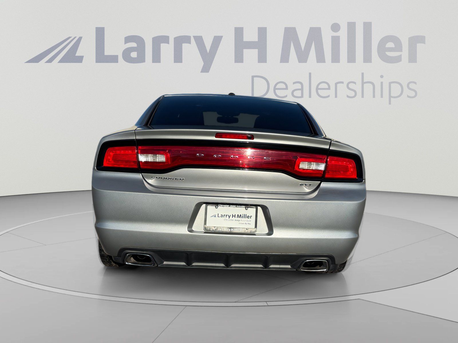 Used 2014 Dodge Charger SXT RWD image 4
