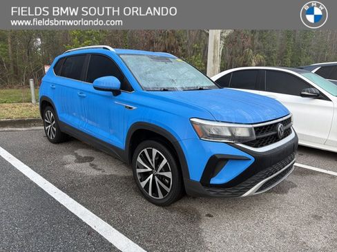 Used 2022 Volkswagen Taos SE image 1