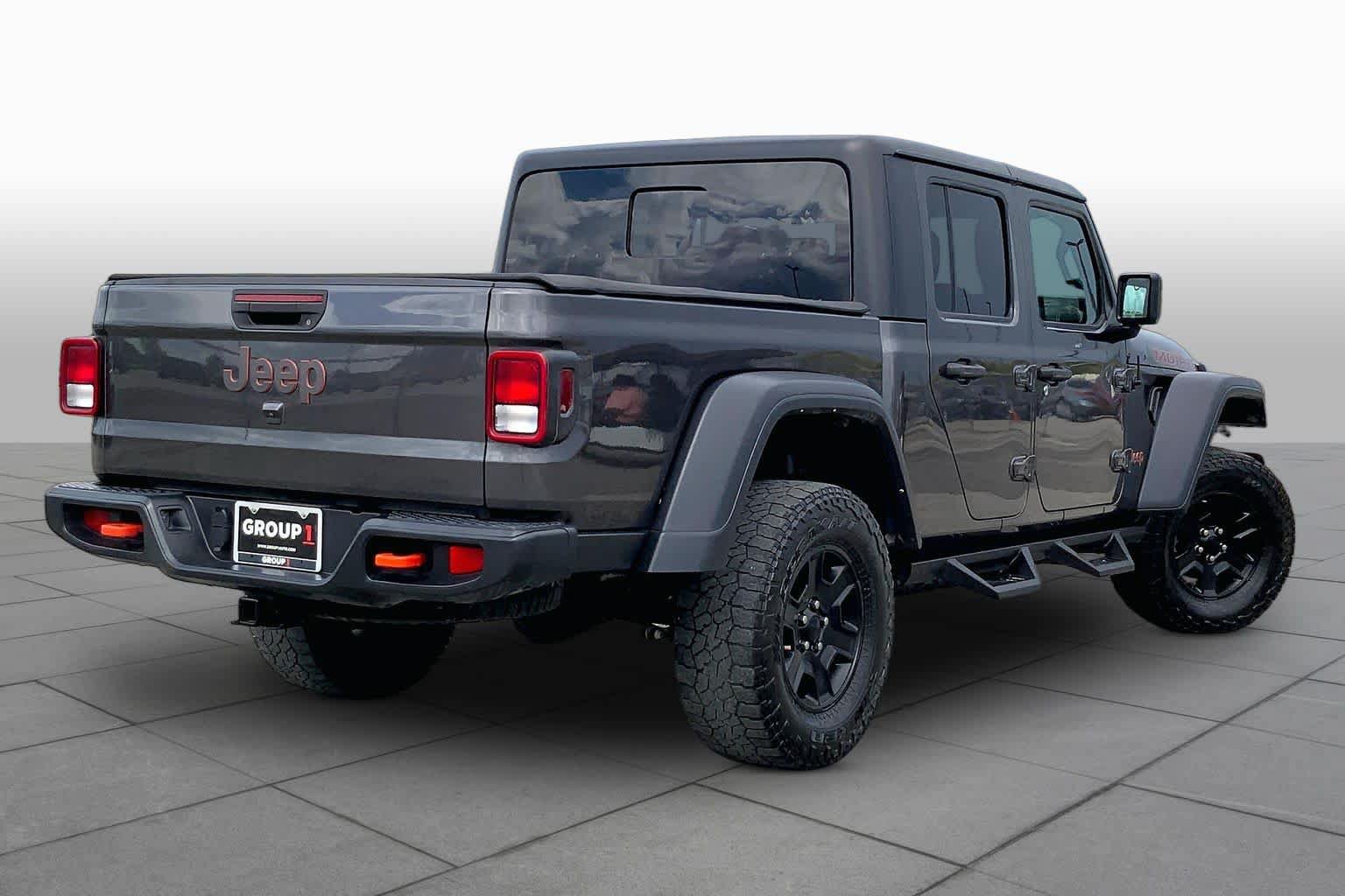 Used 2022 Jeep Gladiator Mojave w/ Dual Top Group AWD/4WD image 13