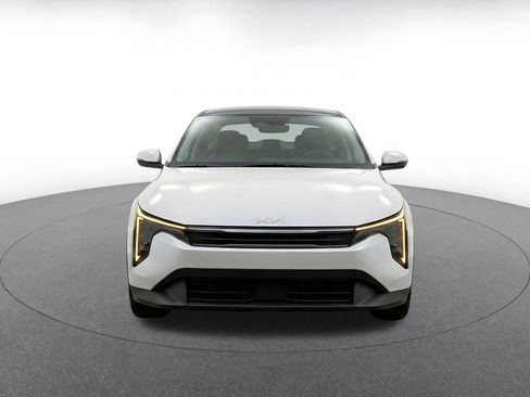 Used 2025 Kia K4 FWD image 2