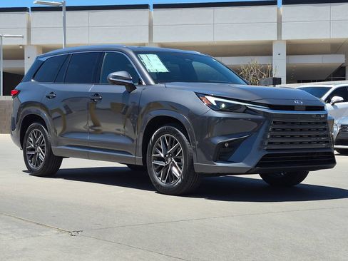 New 2026 Lexus TX 350 AWD image 2