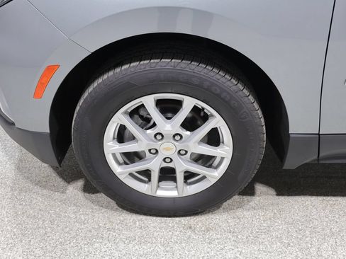Used 2024 Chevrolet Equinox LT AWD/4WD image 8