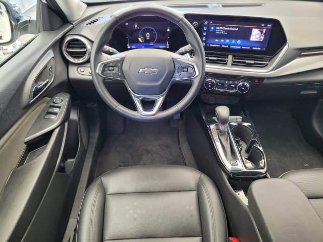 Used 2025 Chevrolet Trax ACTIV w/ Driver Confidence Package FWD image 19