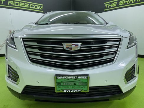 Used 2017 Cadillac XT5 Luxury w/ Driver Awareness Package image 3