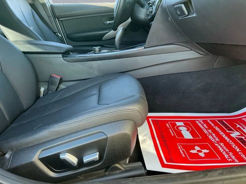 Used 2017 BMW 320i Sedan image 21