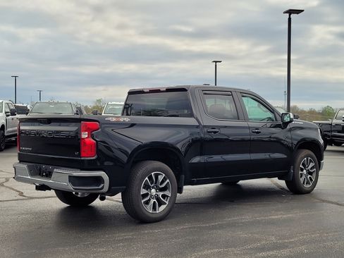 Used 2024 Chevrolet Silverado 1500 LT image 4