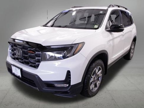 Certified 2022 Honda Passport TrailSport image 1