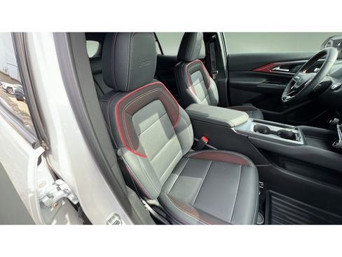 Certified 2024 Chevrolet Equinox EV RS AWD/4WD image 31