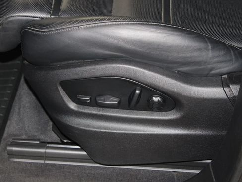 Used 2024 Porsche Cayenne Coupe AWD/4WD image 19
