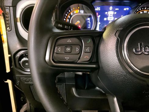 Used 2024 Jeep Wrangler Sport S image 24