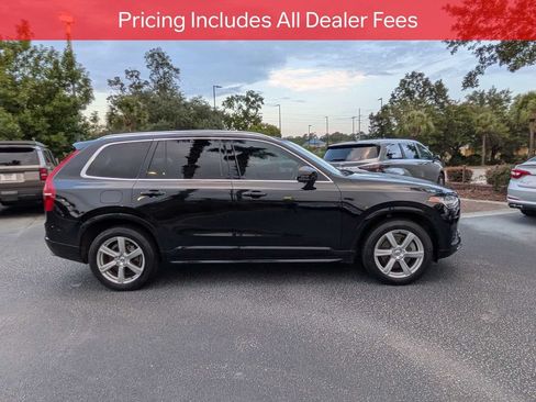 Used 2020 Volvo XC90 T6 Momentum AWD/4WD image 3