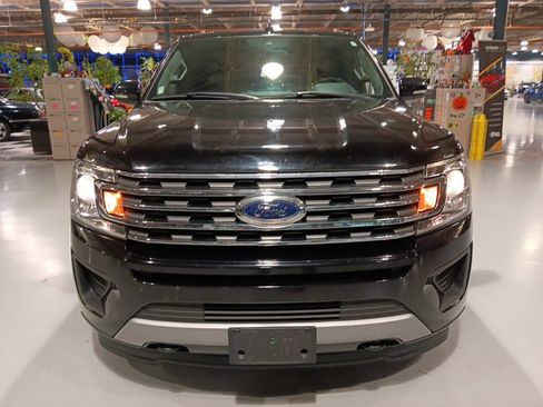 Used 2020 Ford Expedition XLT w/ Equipment Group 202A AWD/4WD image 7