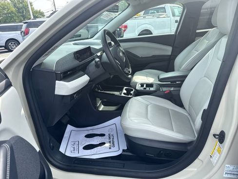 Used 2025 Ford Mustang Mach-E Premium AWD/4WD image 21