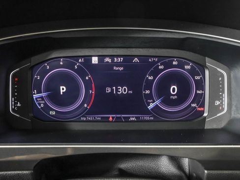 Used 2024 Volkswagen Tiguan SEL R-Line image 27
