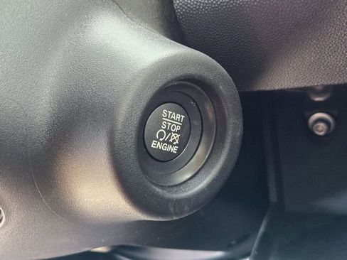 Used 2025 RAM ProMaster 2500 image 24