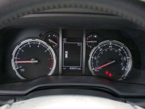 Certified 2024 Toyota 4Runner TRD Off-Road AWD/4WD image 24