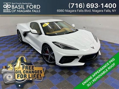 Used 2022 Chevrolet Corvette Stingray Premium Cpe w/ Engine Appearance Package image 1