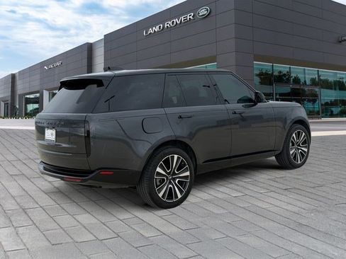 Used 2024 Land Rover Range Rover SE AWD/4WD image 5