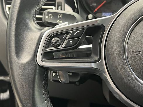 Used 2021 Porsche Macan S image 8