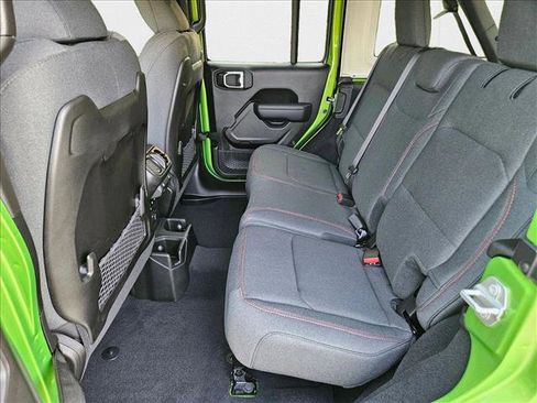 New 2025 Jeep Wrangler Unlimited Rubicon image 15