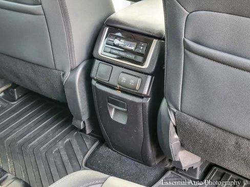 Used 2022 Subaru Ascent Onyx Edition AWD/4WD image 30