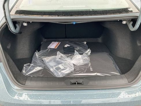 New 2026 Nissan Sentra SV w/ SV Convenience Package FWD image 32