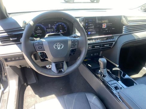 Used 2026 Toyota Camry XSE AWD/4WD image 11