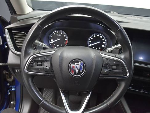 Used 2022 Buick Envision Avenir w/ Technology Package II image 10