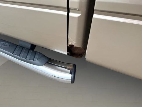 Used 2011 Ford F150 XLT w/ XLT Chrome Pkg image 7