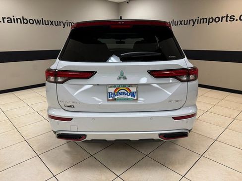 Used 2024 Mitsubishi Outlander Ralliart image 5