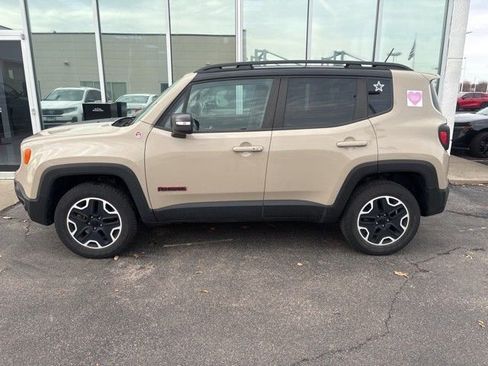Used 2016 Jeep Renegade Trailhawk w/ Popular Equipment Group image 5