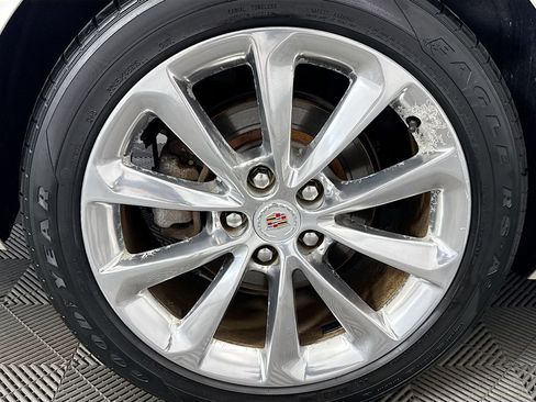 Used 2013 Cadillac XTS Luxury image 32