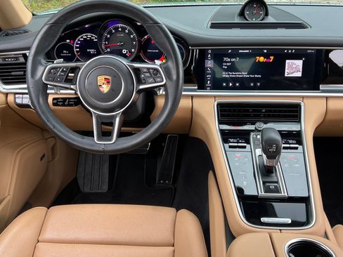 Used 2018 Porsche Panamera 4S AWD/4WD image 14