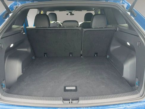 Used 2025 Volkswagen Atlas Cross Sport SE image 16