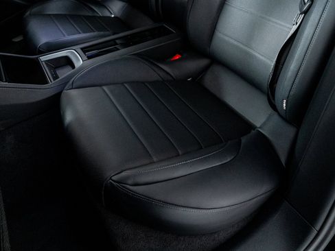 Used 2025 Porsche Panamera 4 image 29