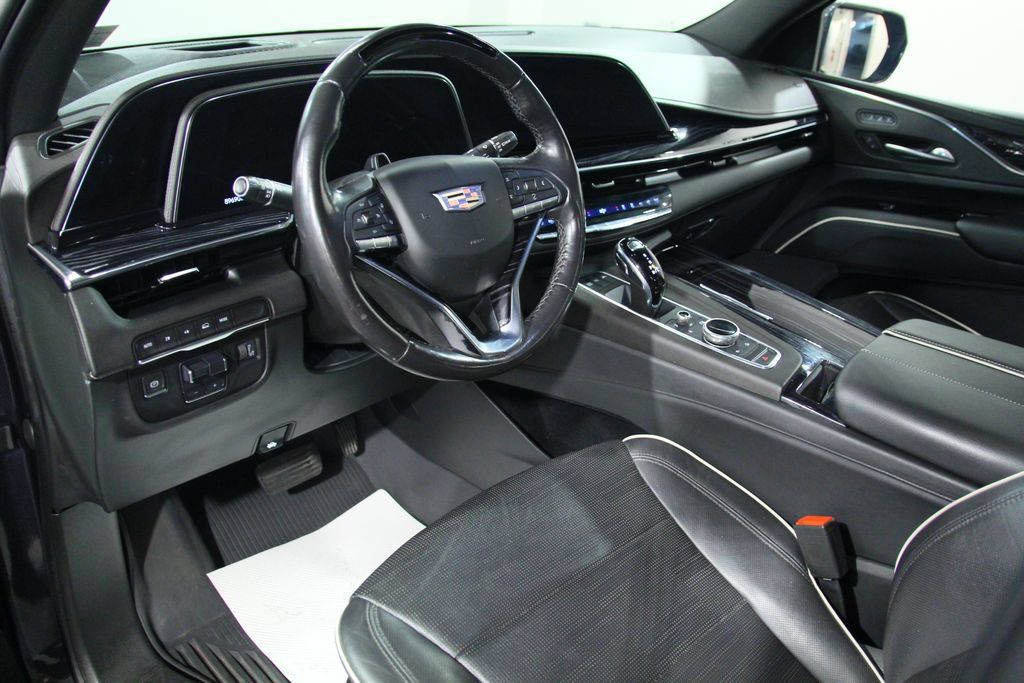 Used 2022 Cadillac Escalade Sport w/ LPO, Floor Liner Package AWD/4WD image 5