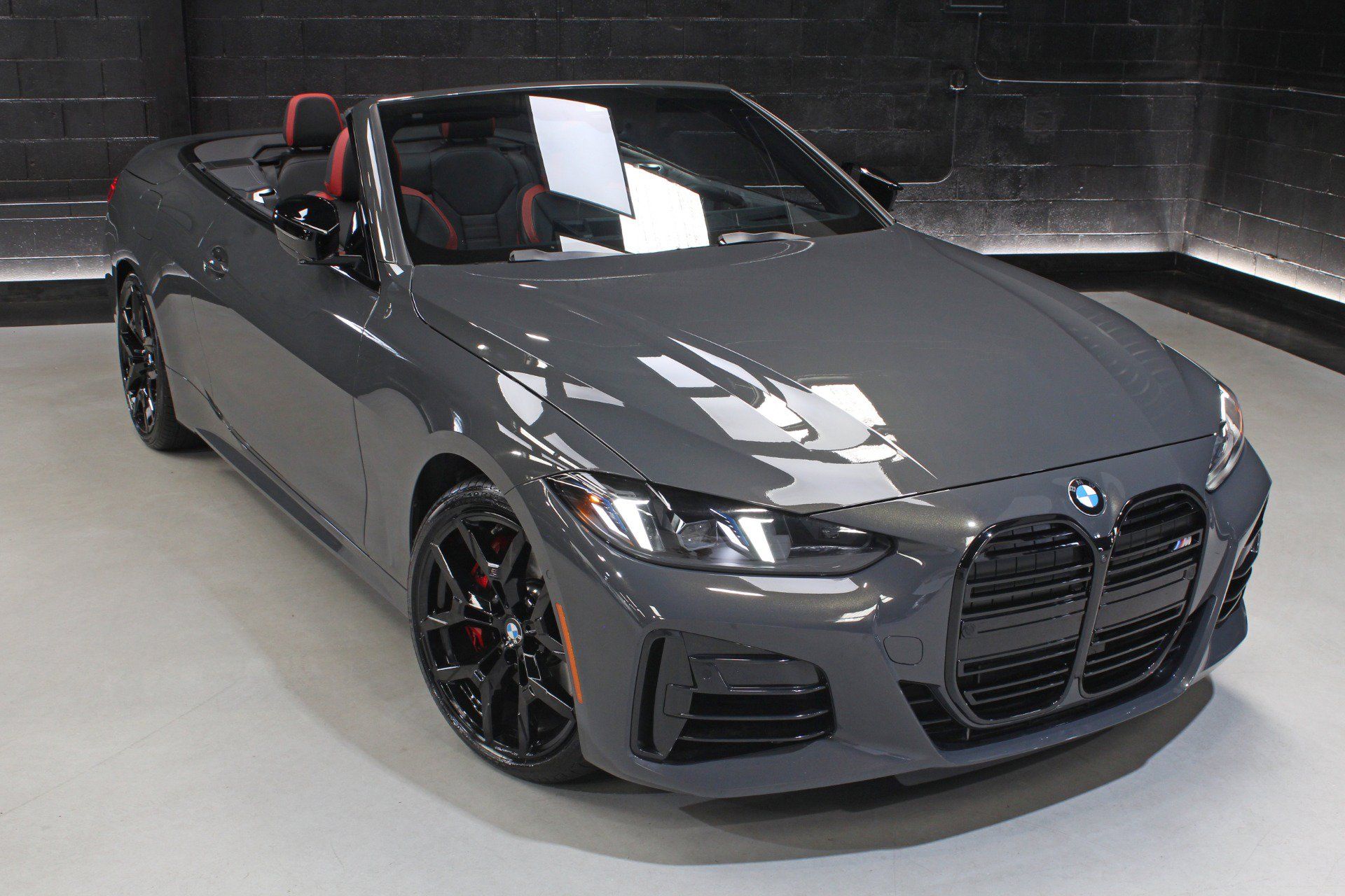 Used 2026 BMW M440i Convertible w/ Premium Package RWD image 12