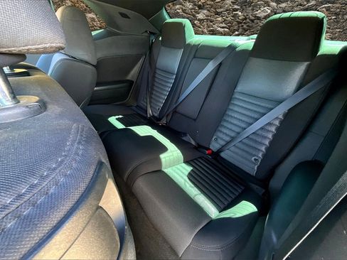 Used 2013 Dodge Challenger SXT image 20