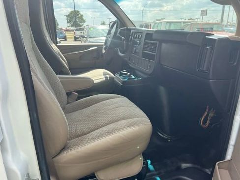 Used 2013 Chevrolet Express 2500 image 9