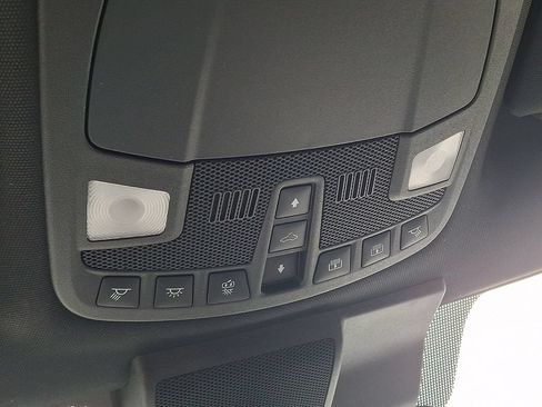 Used 2018 Ford F150 Lariat w/ Equipment Group 502A Luxury AWD/4WD image 28