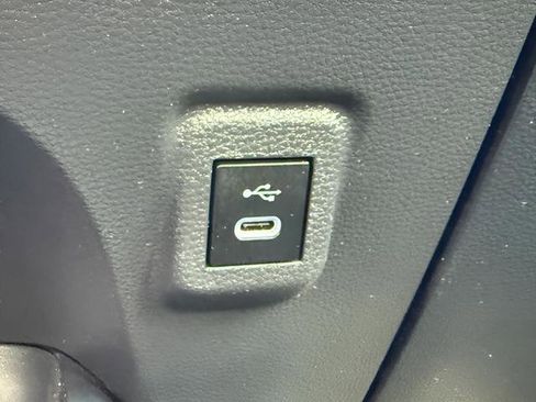 Used 2023 Toyota Corolla LE FWD image 10
